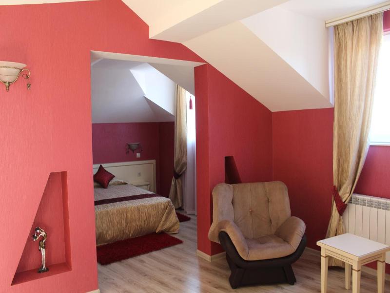 Villa Paris image