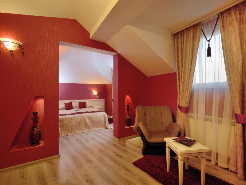 Villa Paris image