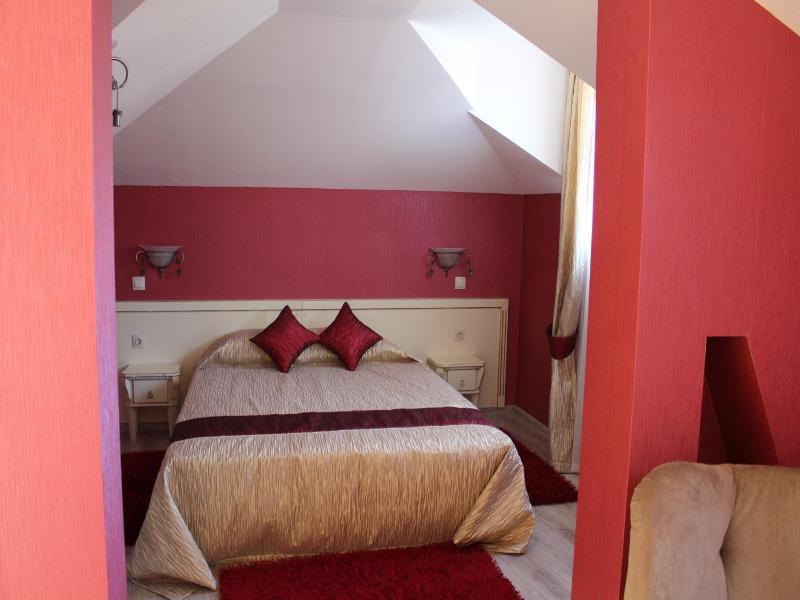 Villa Paris image