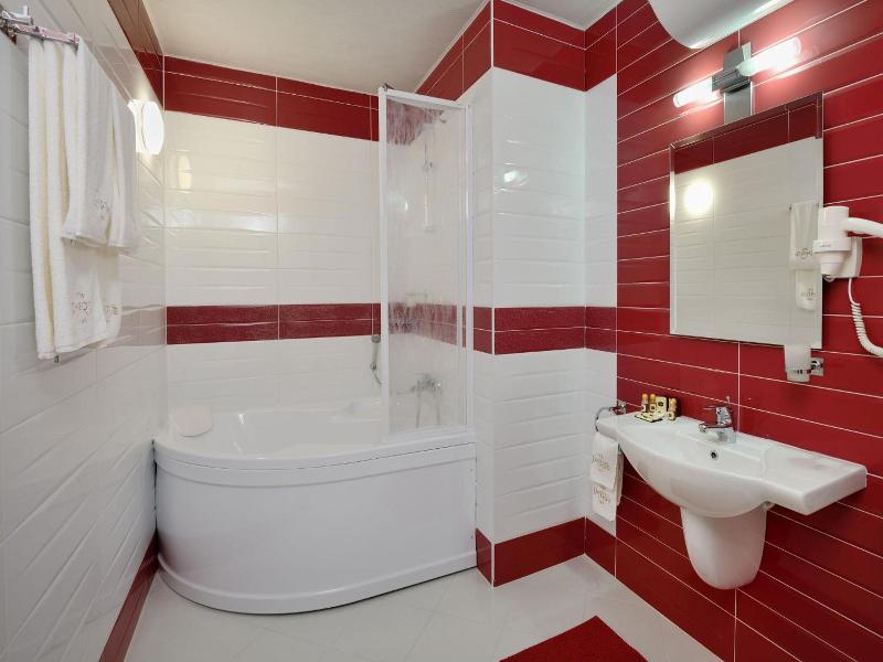 Villa Paris image