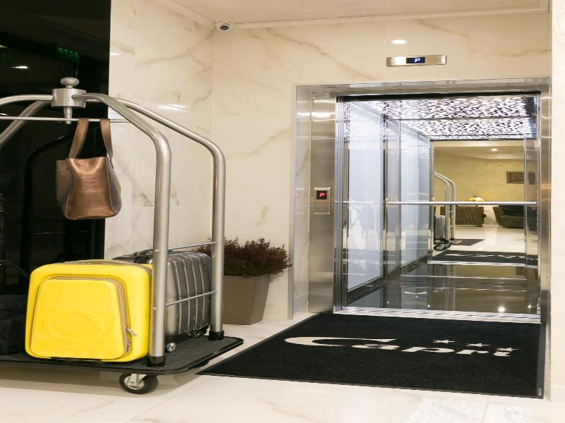 Hotel Capri image