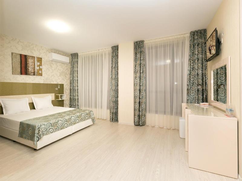 Hotel Capri image