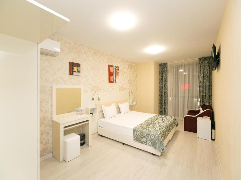 Hotel Capri image