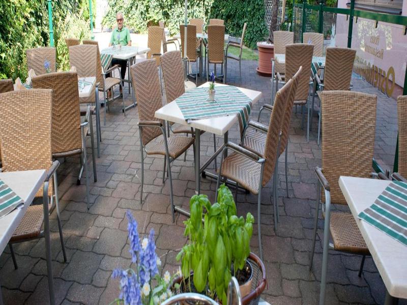 Hotel Restaurant Osterbauer image