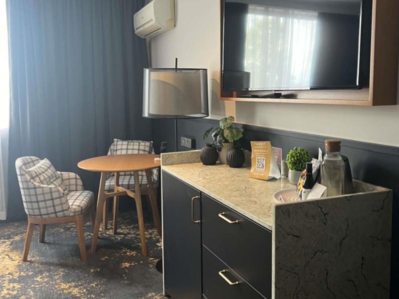 Mercure Albury image