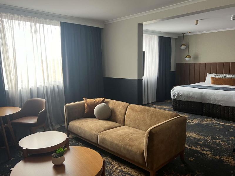 Mercure Albury image