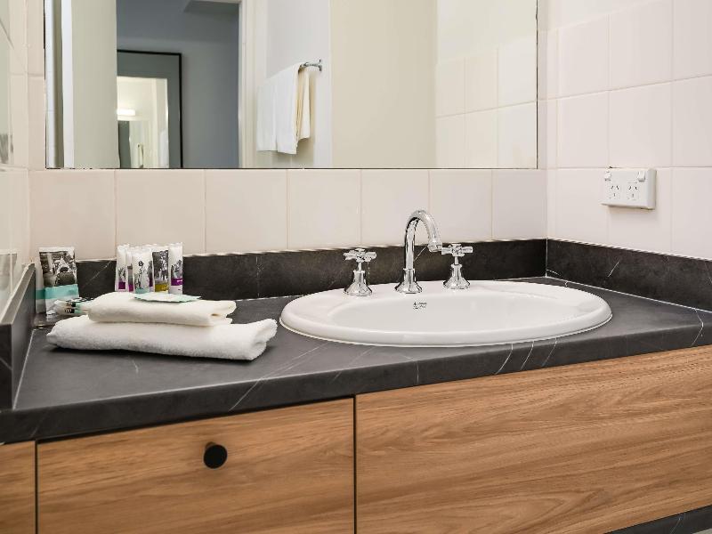 Mercure Albury image