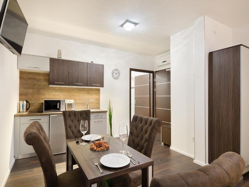 Paulay Downtown Apartments image