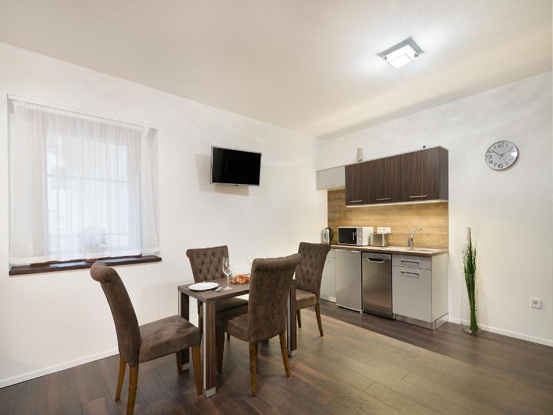 Paulay Downtown Apartments image