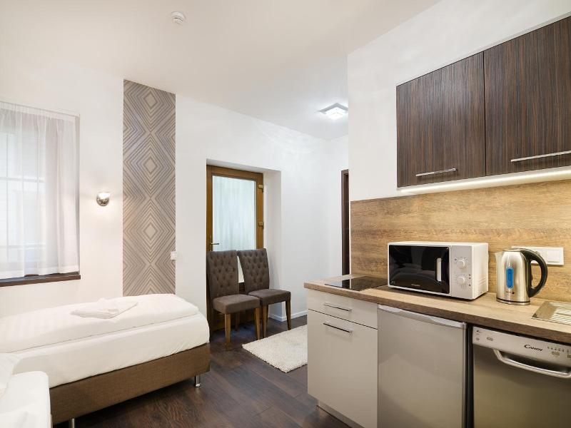 Paulay Downtown Apartments image