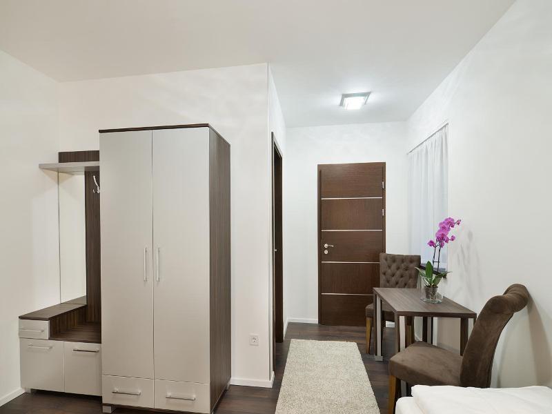 Paulay Downtown Apartments image