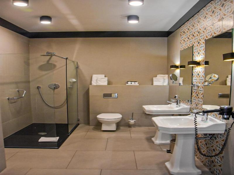 Hotel Nihil Novi image