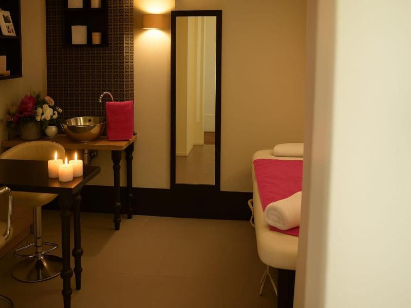 Hotel Nihil Novi image