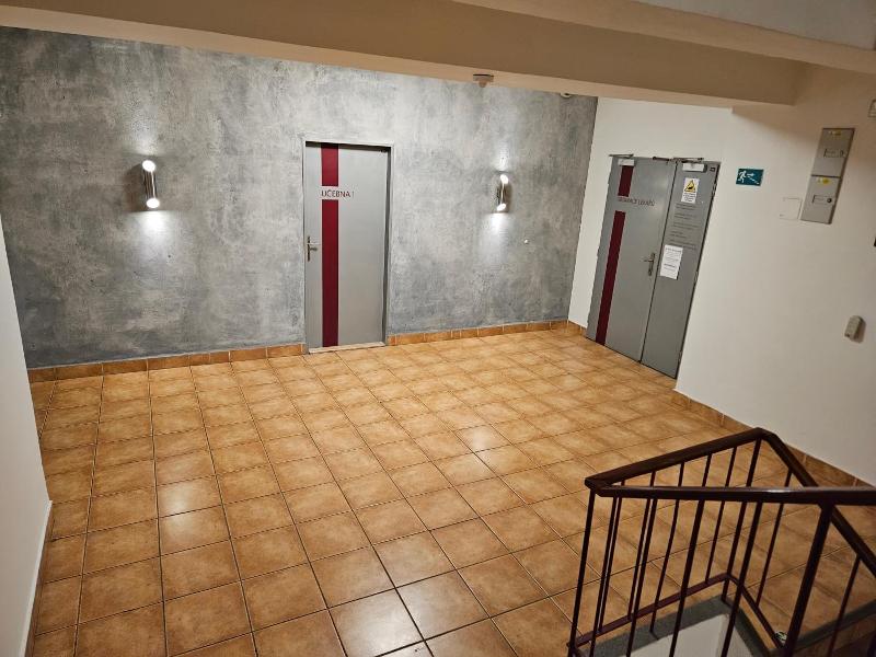 Hotel Trim image