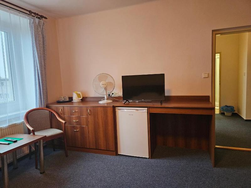 Hotel Trim image