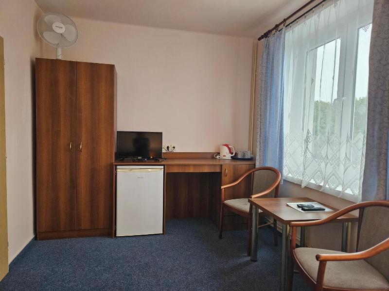 Hotel Trim image