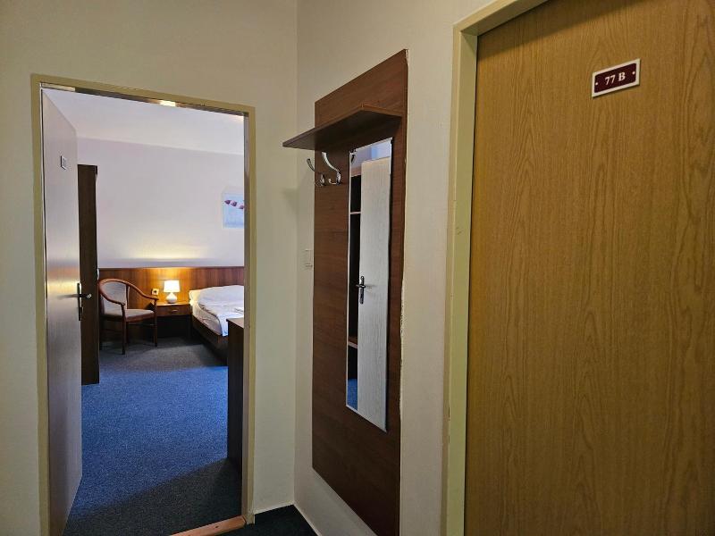 Hotel Trim image