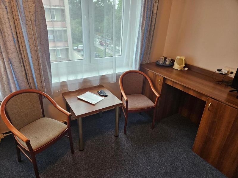 Hotel Trim image