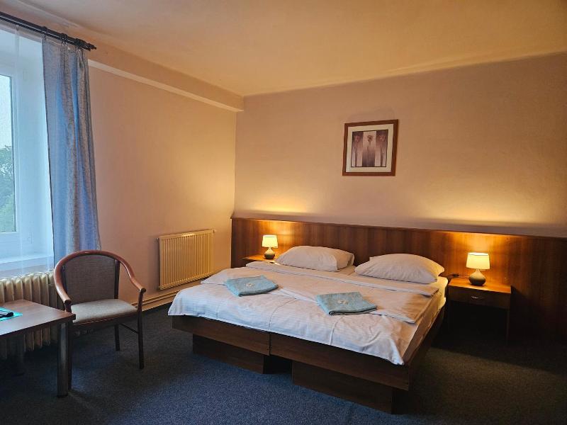 Hotel Trim image