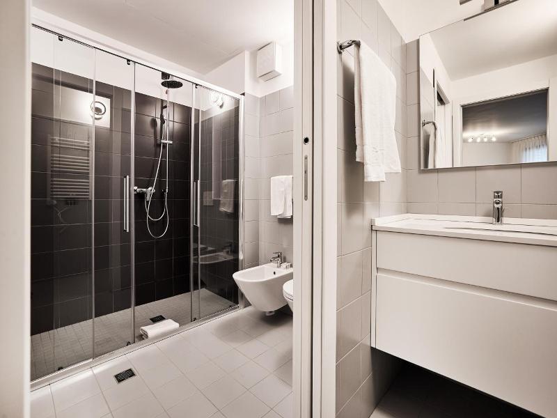 La Perla By Sedar image