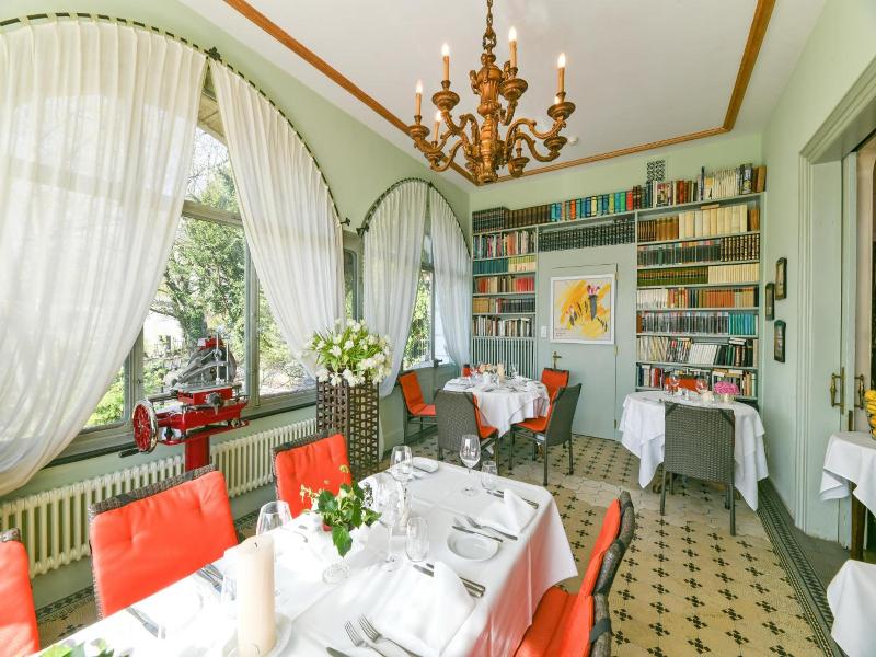 Hotel Park Villa image