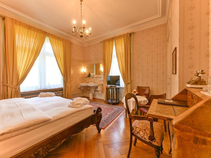 Hotel Park Villa image