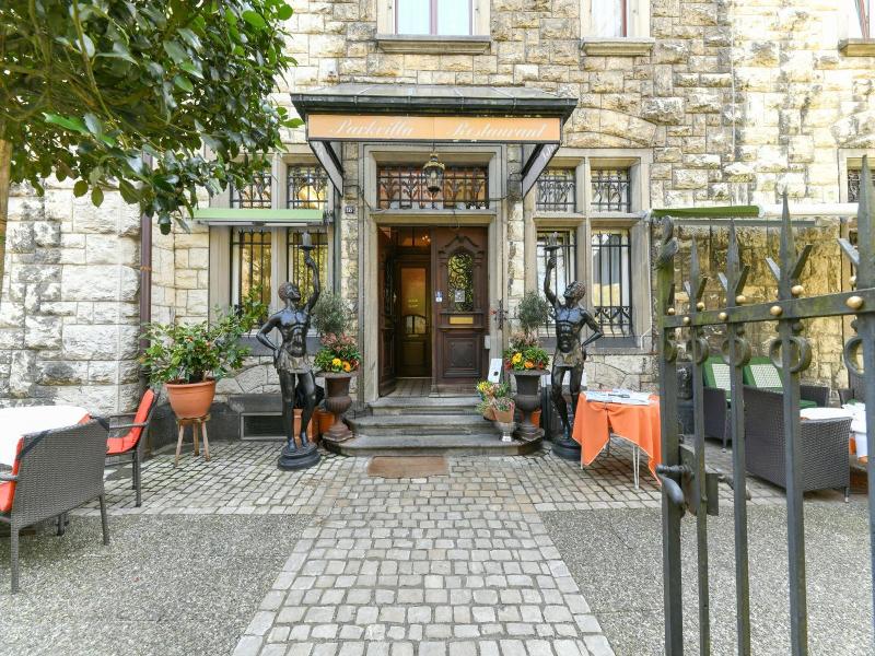 Hotel Park Villa image
