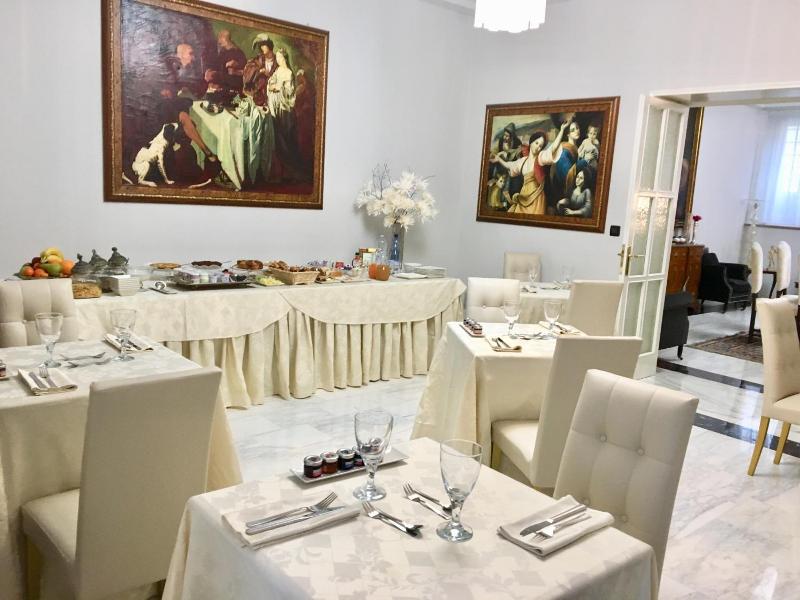 Martins Residence De Luxe image