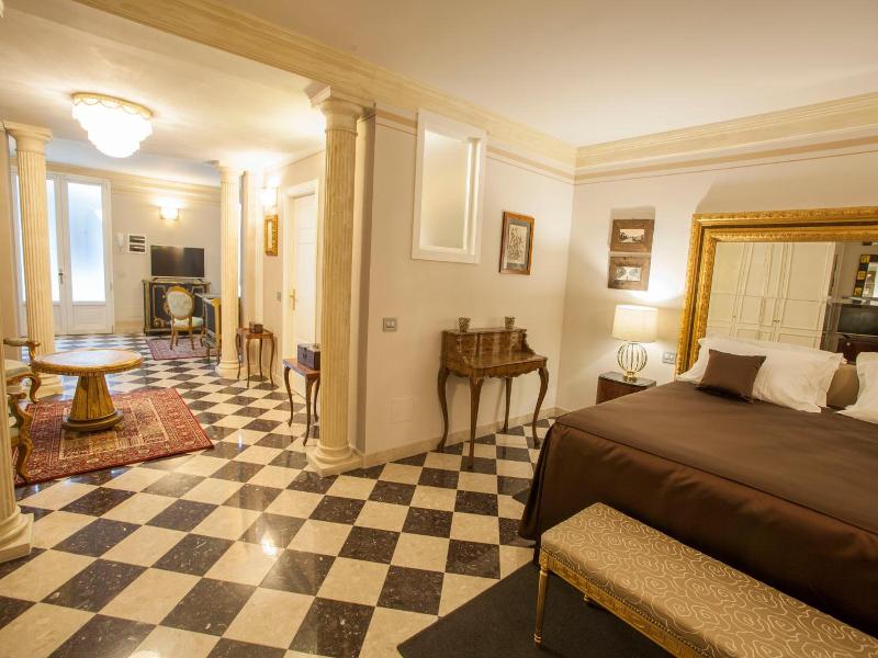 Martins Residence De Luxe image