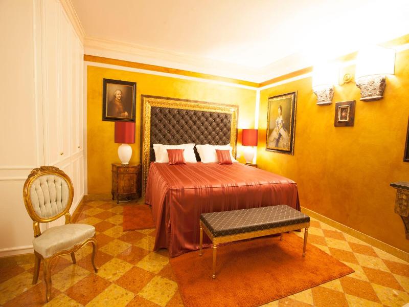 Martins Residence De Luxe image