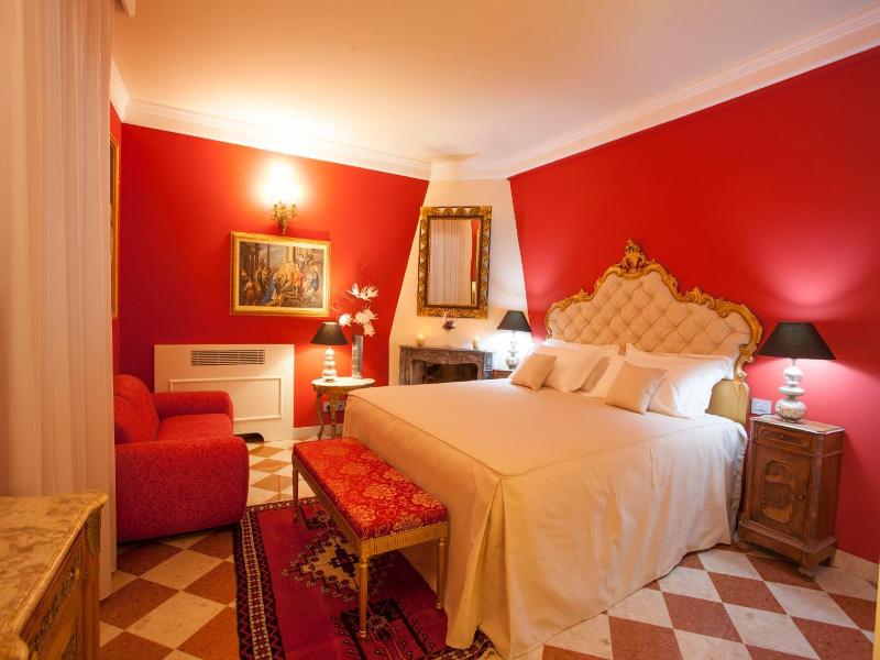 Martins Residence De Luxe image
