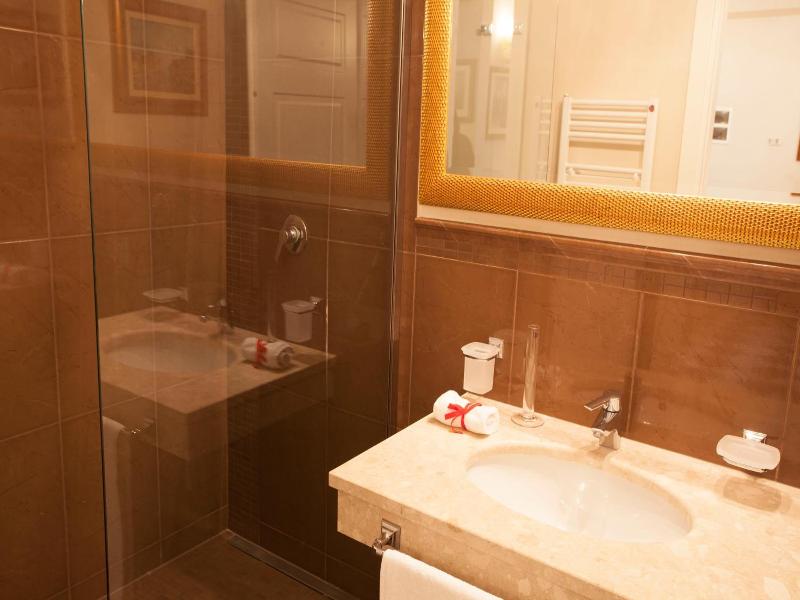 Martins Residence De Luxe image