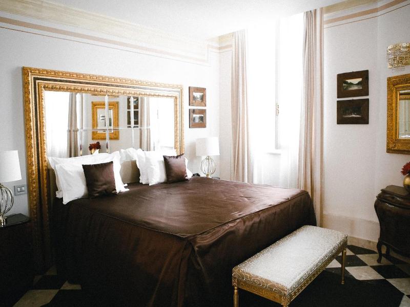 Martins Residence De Luxe image