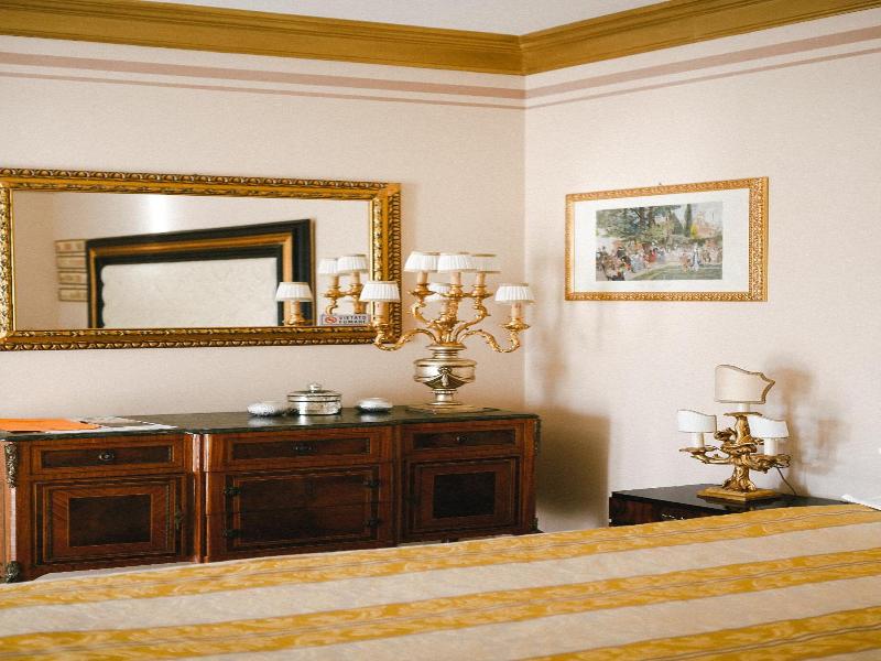 Martins Residence De Luxe image