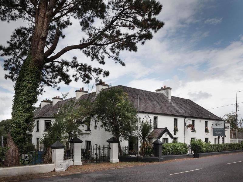 The Glenbeigh Hotel image