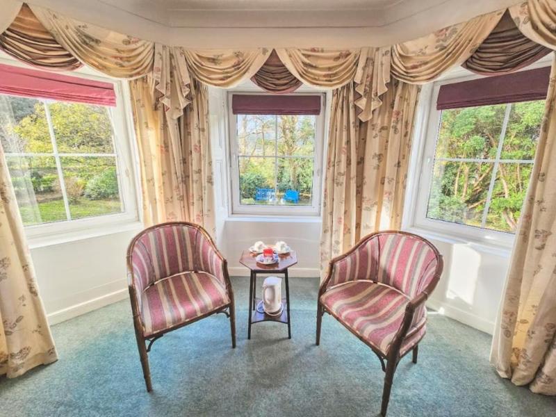 The Glenbeigh Hotel image