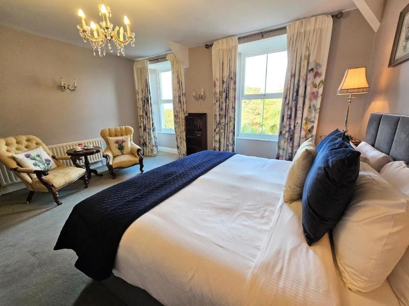 The Glenbeigh Hotel image