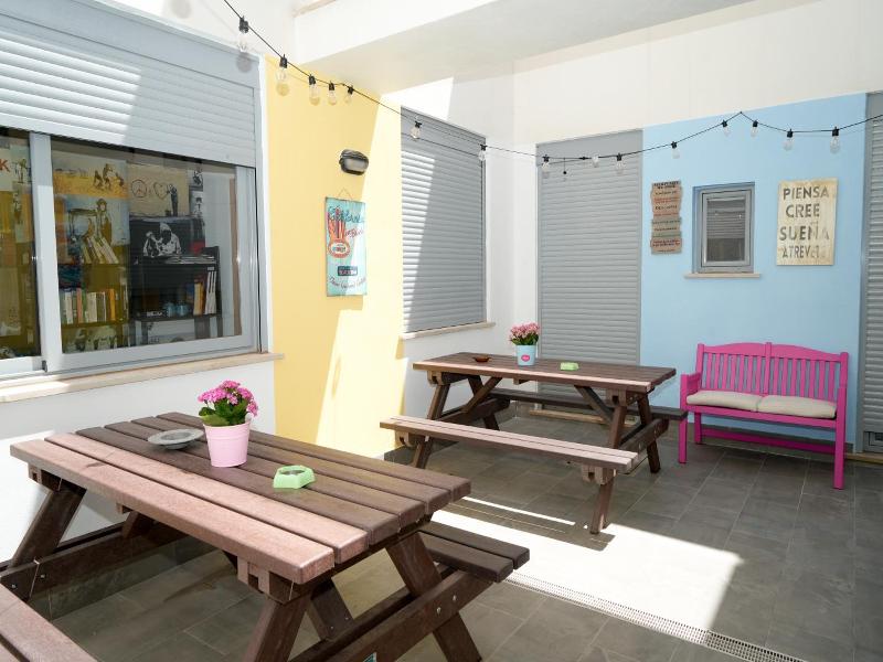 New Art Hostel Albergue Juvenil image