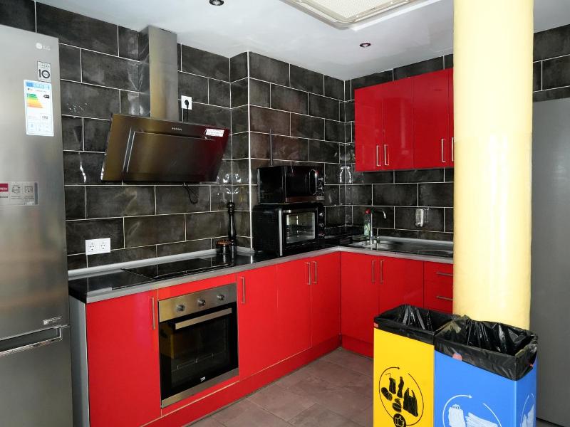 New Art Hostel Albergue Juvenil image