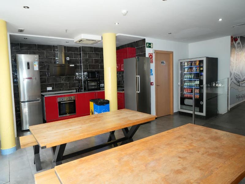 New Art Hostel Albergue Juvenil image