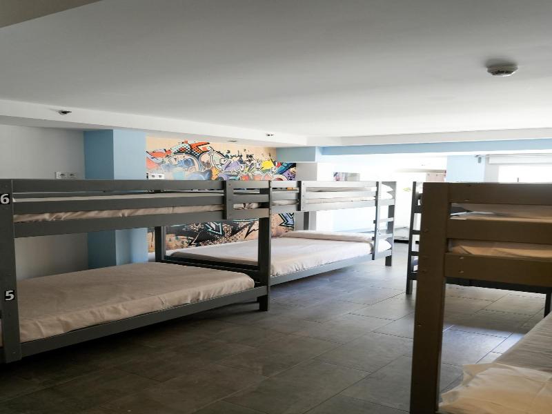 New Art Hostel Albergue Juvenil image