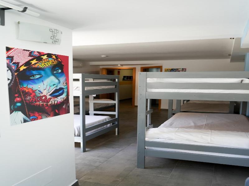 New Art Hostel Albergue Juvenil image