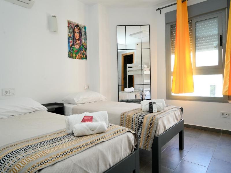 New Art Hostel Albergue Juvenil image