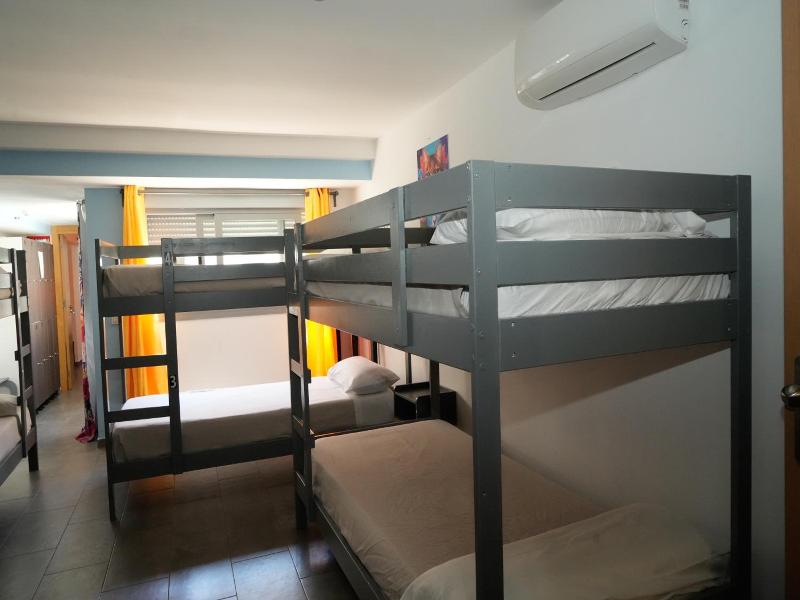 New Art Hostel Albergue Juvenil image