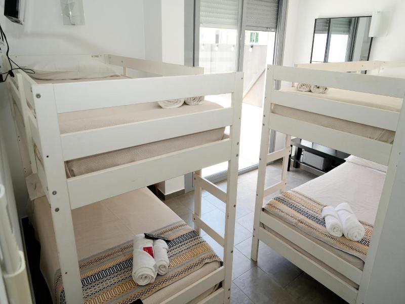 New Art Hostel Albergue Juvenil image