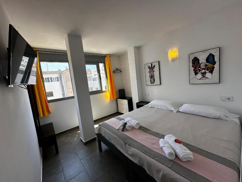 New Art Hostel Albergue Juvenil image