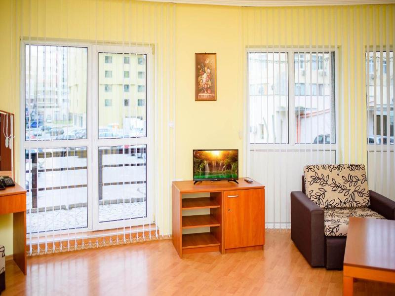 Family Hotel Varna image