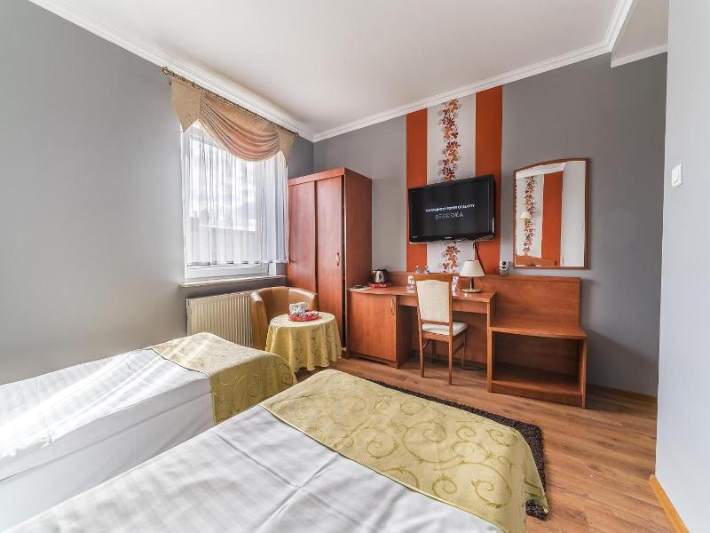Hotel Doris image