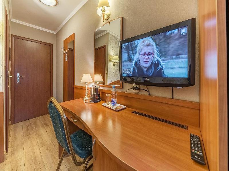 Hotel Doris image