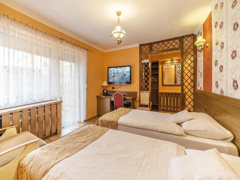 Hotel Doris image